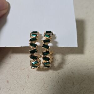 Elegant Gold and Green Zigzag Hoop Earrings